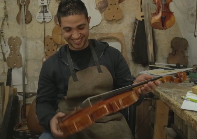 Violin Maker